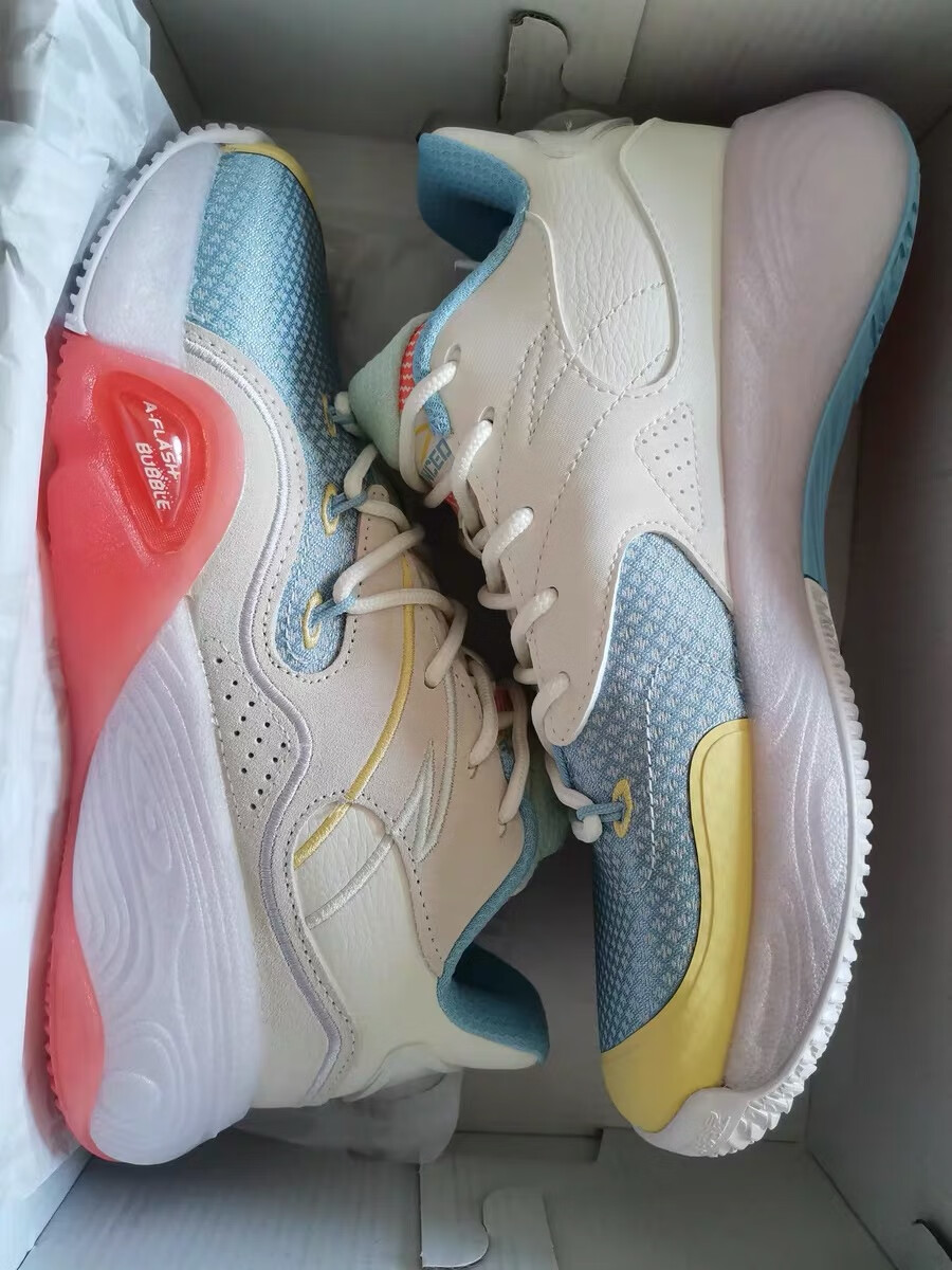 安踏水泥泡泡篮球鞋水泥克星大底送喜欢篮球的男友礼物