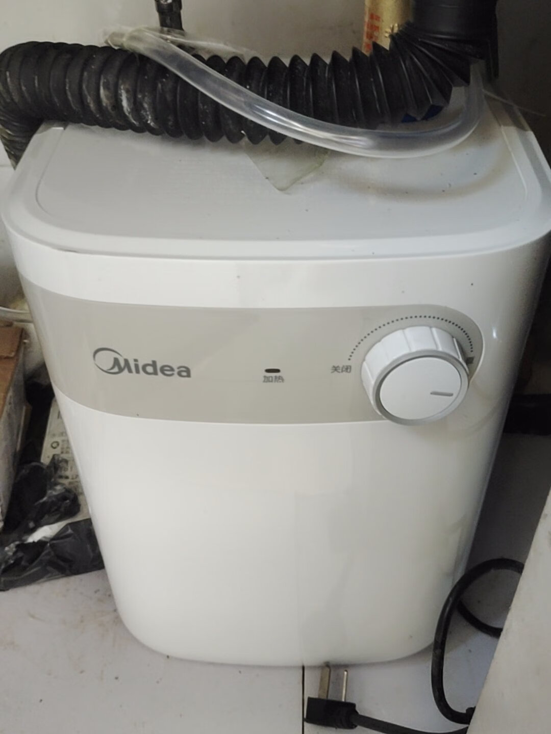 当前位置:>首页>品牌资讯>美的快热小厨宝5升 厨宝热水套装 热水宝储