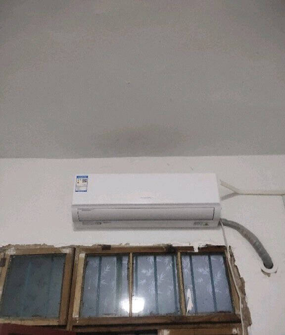 飞利浦(Philips)空调23-34㎡适用新3级2匹客厅艺术圆形【极速制冷暖】FAC50V3Ca3S(银灰)