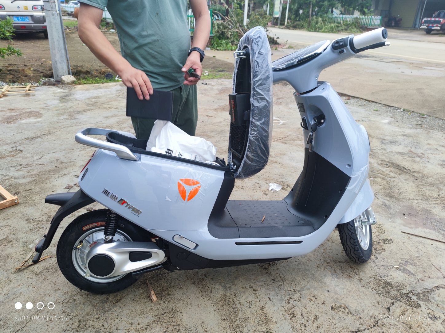 雅迪t5冠能版-怎么样?大神吐槽揭秘?