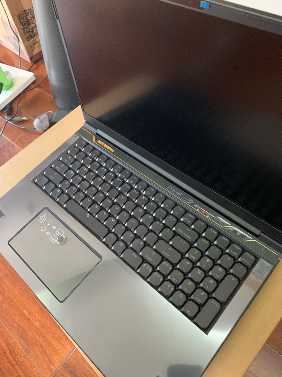 机械革命深海泰坦X10 Pro(i7 11800H/16GB/512GB/RTX3070)】报价_参数_