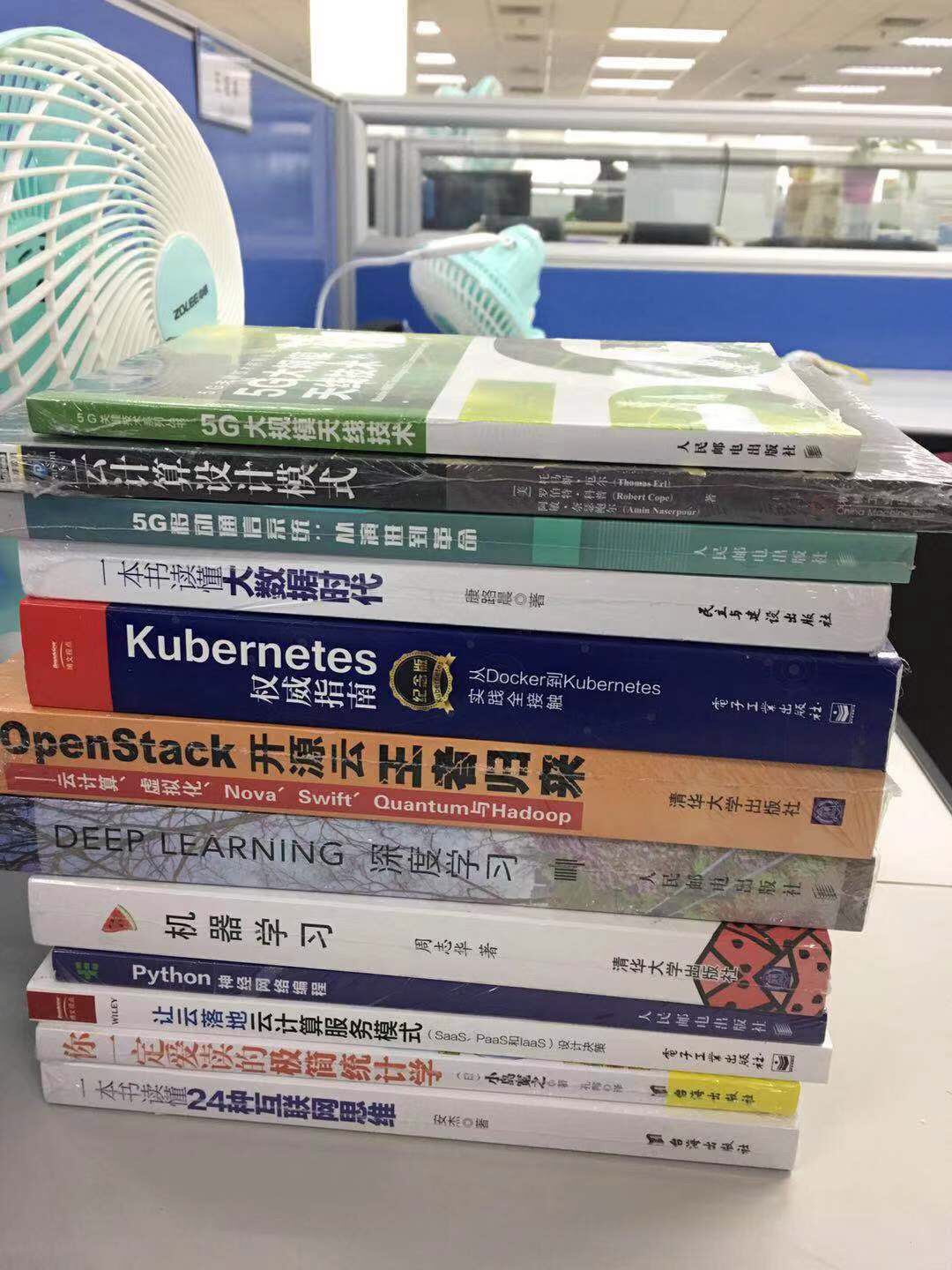 在买了好多书，公司组织读书活动培训，同事要**买的，希望对大家有帮助，好好学习！