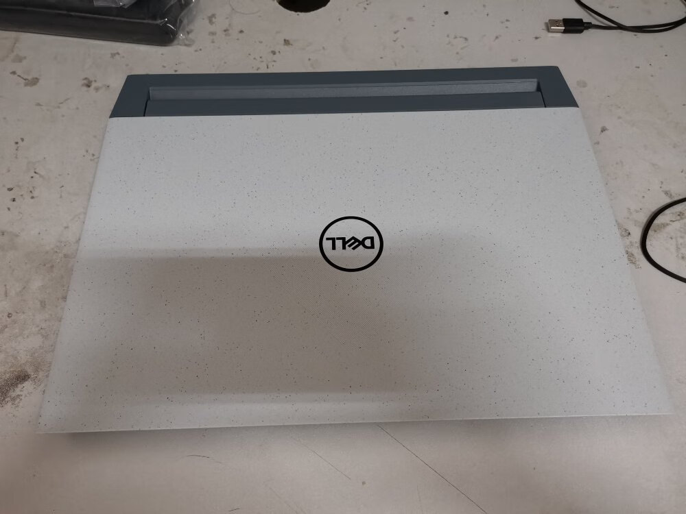 戴尔g155515r75800h16gb512gbrtx3060165hz灰色点评