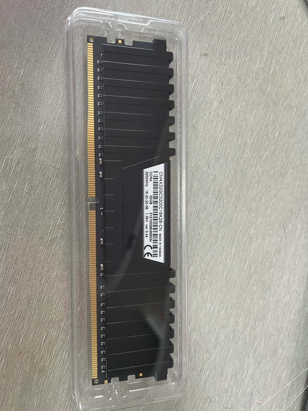 海盗船复仇者LPX 8GB DDR4 3200全平台兼容，支持XMP 2.0，标准版型设计-怎么样？质量差不差呢，体验效果好吗？