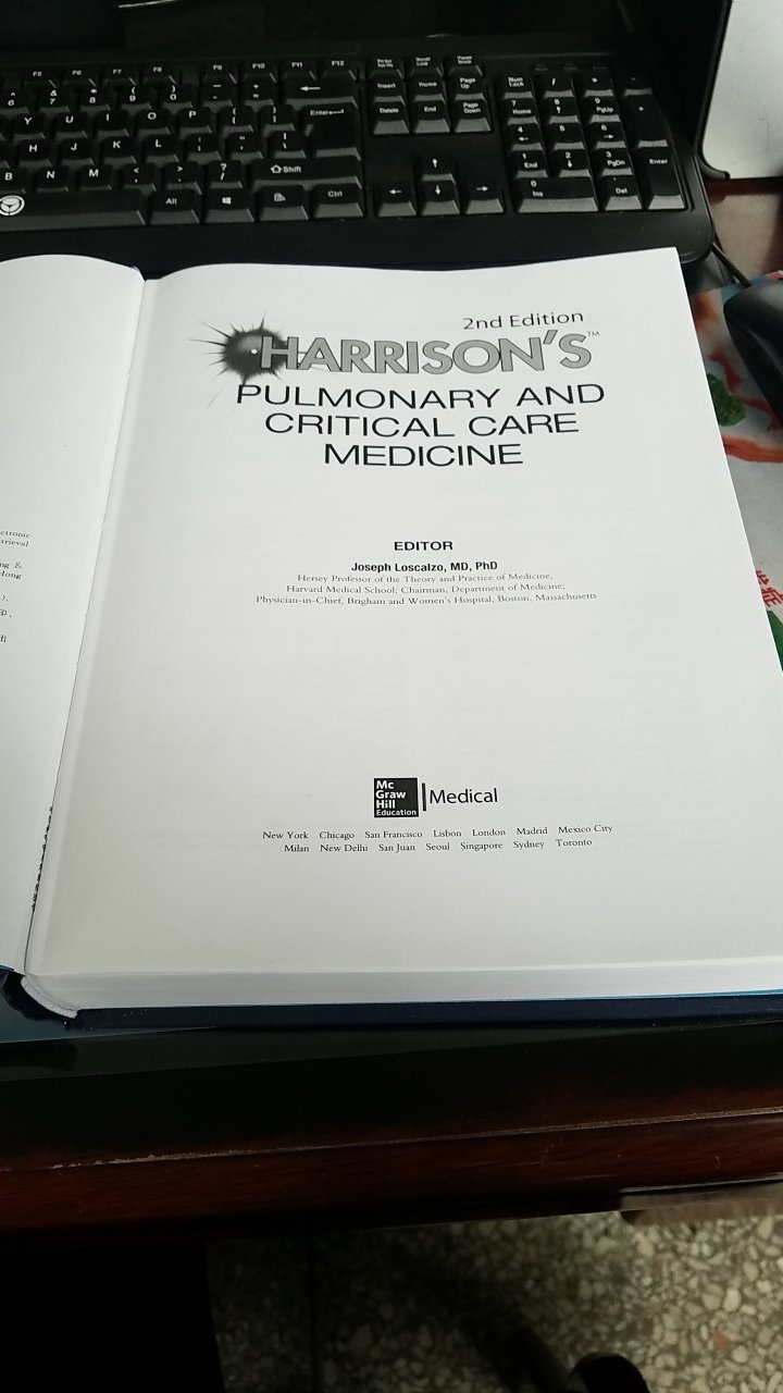 此书纸张好，内容丰富，相当不错，一份价格一分货，希望有更多的医学生能看此类的好书。