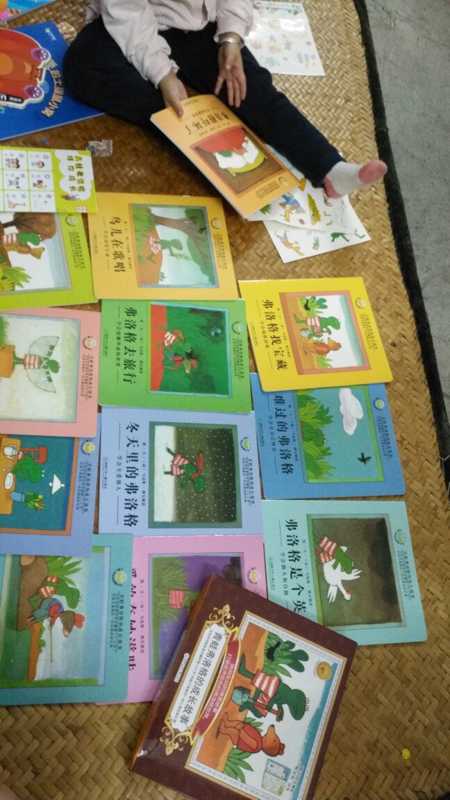 这套书内容很好，在图片馆是时看到，宝宝听得很入迷