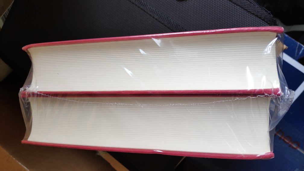 书质量应该过硬，就是包装一般，书角都折了，不过应该不影响整体。