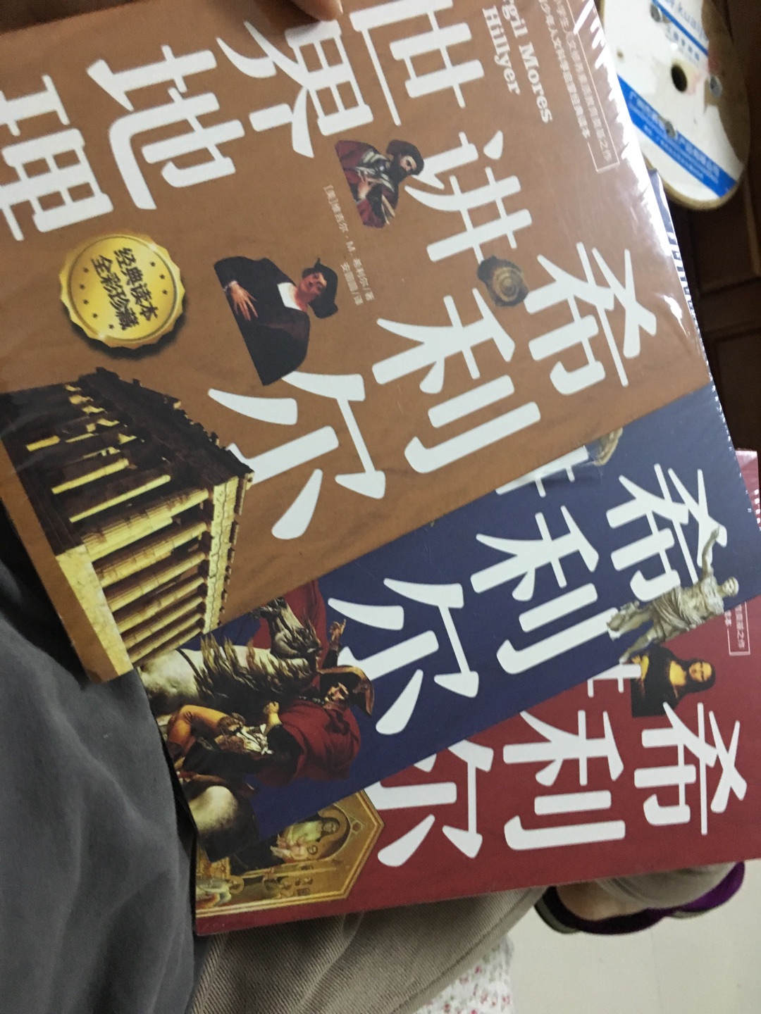 这是一个通用版的评价模式,因本宫平日需要管理后宫琐事,陪太子读书识字,侍奉太后左右,闲时也要时时修身养性,为了每月那三五日的恩宠,日日汤水不断,实难抽身一一批复请示。故修书一封作*,某团,某波罗蜜,网易,某东,**,某红薯等APP的回复评价之用。忘众卿见批复,即知晓本宫对所进贡之精品无厌恶之心,亦无大悦之情。实因本宫乃一国之母,岂能因个人喜恶引得国民争相效法,动摇国本?故如若有人假传本宫手谕,乃欺君欺民之罪,当诛九族。另望各店家恪守本分,当明白童叟无欺之理,精于家业,为国分忧,是以报本宫之心意也。钦此