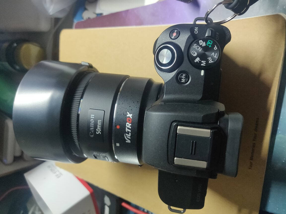 佳能（Canon）EF50mmf1.8STM单反小痰盂三代镜头单反定焦镜头大光圈人像镜头标配+UV镜+遮光罩+清洁套+防丢绳套餐一
