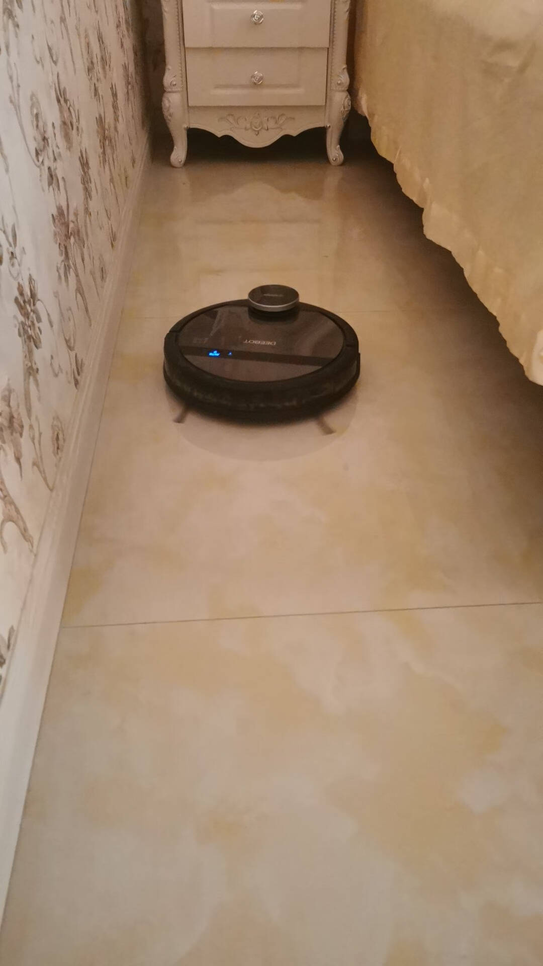 科沃斯(Ecovacs)地宝DE53扫地机器人扫拖一体全自动智能规划路线家用吸尘器拖地机