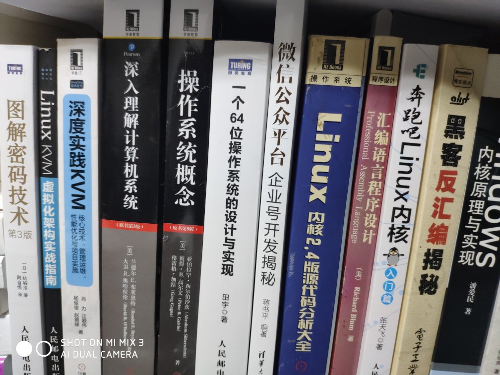 买了好多书，准备好好看看。现在的书内容都不怎么样，谁便翻翻，看看有没有可取的。