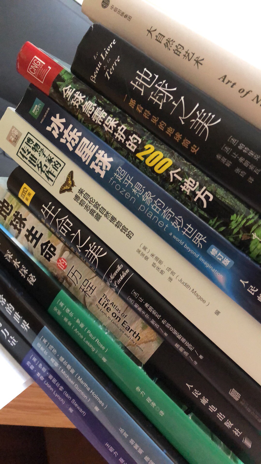 活动叠加优惠券收入，价格非常优惠，感谢。越来越多东西在购买了，赶上活动叠加优惠券价格实惠，物流快，服务态度好，售后好，比其他电商好很多。的物流越来越给力了，基本隔日达，包装也很满意，感谢！