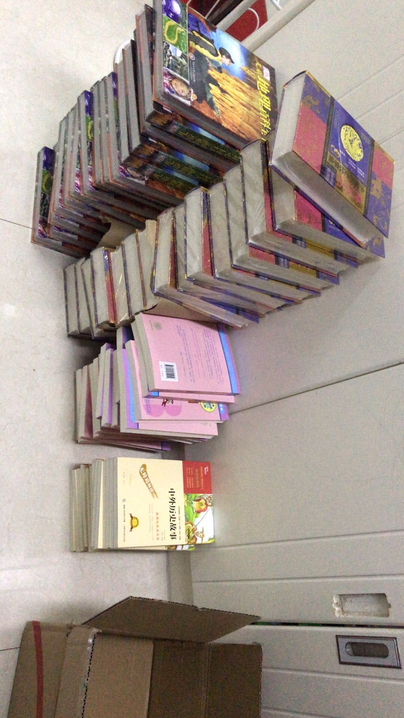 孩子学校要求买的，一起买了160多本书，帮同学们买的，配送服务很到位，信任的品质.....