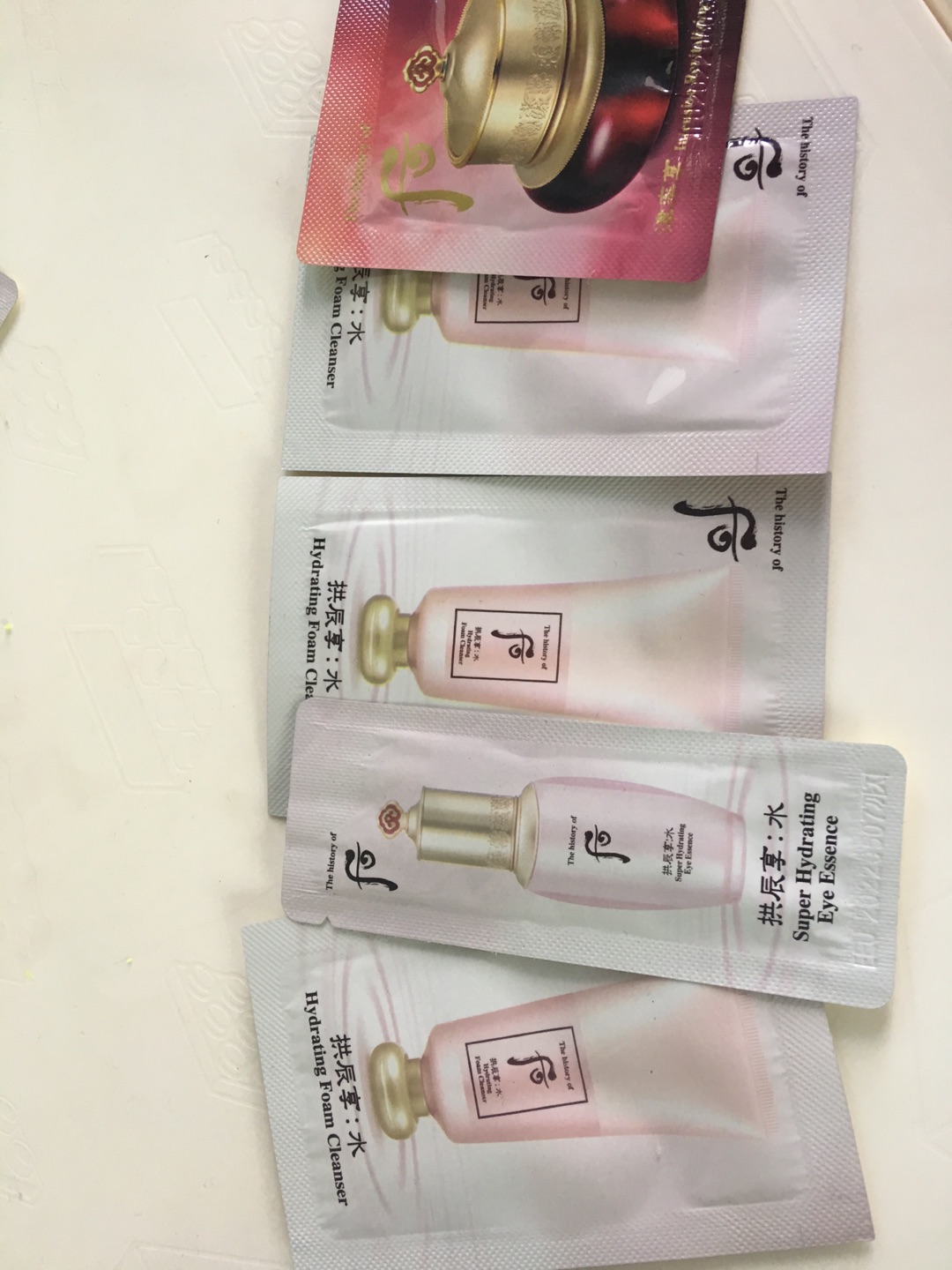 欧惠套装化妆品怎么样 评测曝光 之前也用过挺好用的又继续买着样用 350评测资讯