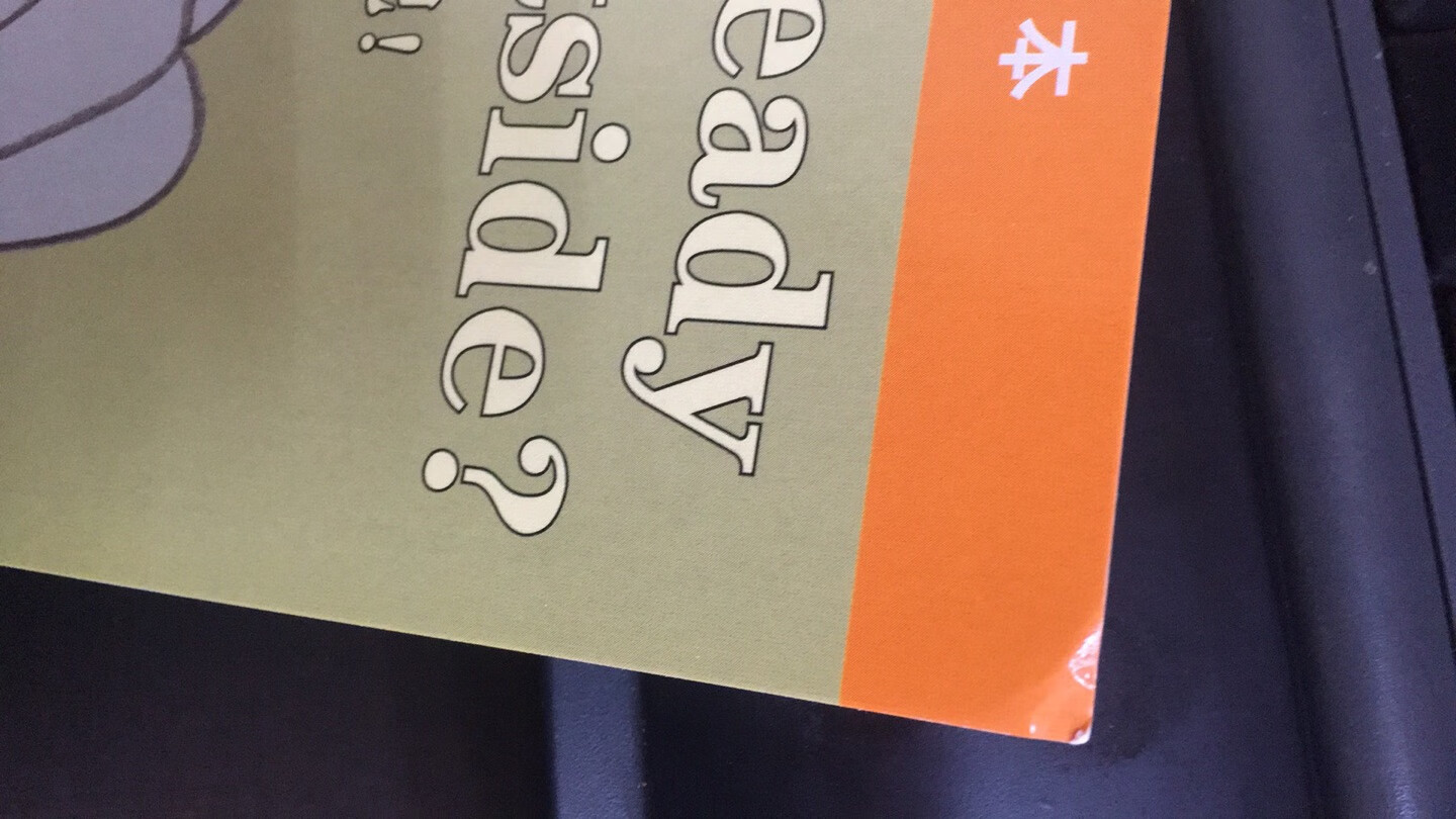 内容还不错，包装也还好，就是撕开塑封才发现里面有破损，盒子真是太单薄了，这个价位的书起码外壳应该是硬的吧