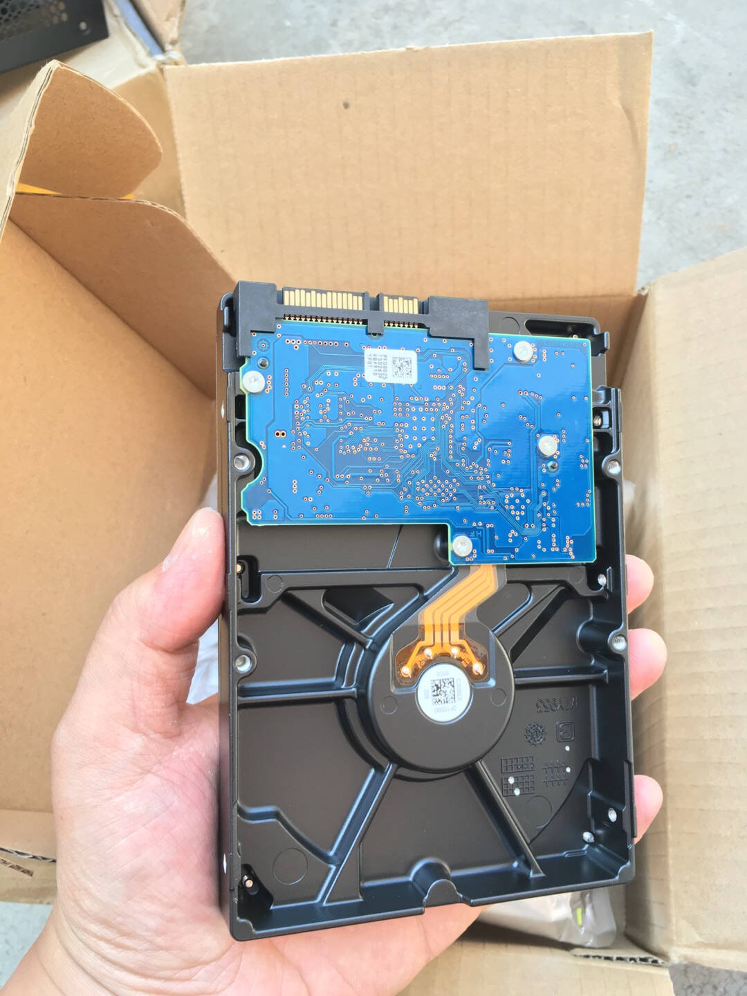 东芝(TOSHIBA)1TB32MB7200RPM台式机机械硬盘SATA接口消费级系列(DT01ACA100)个人电脑与外部存储