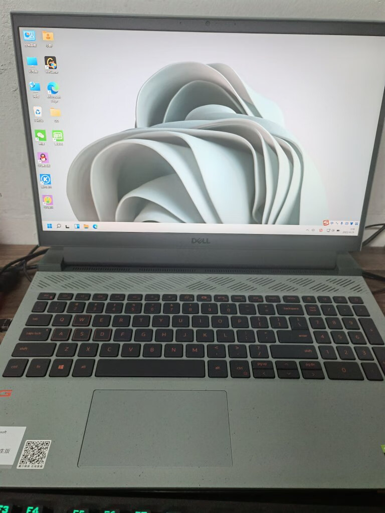 戴尔g155515r75800h16gb512gbrtx3060165hz灰色点评