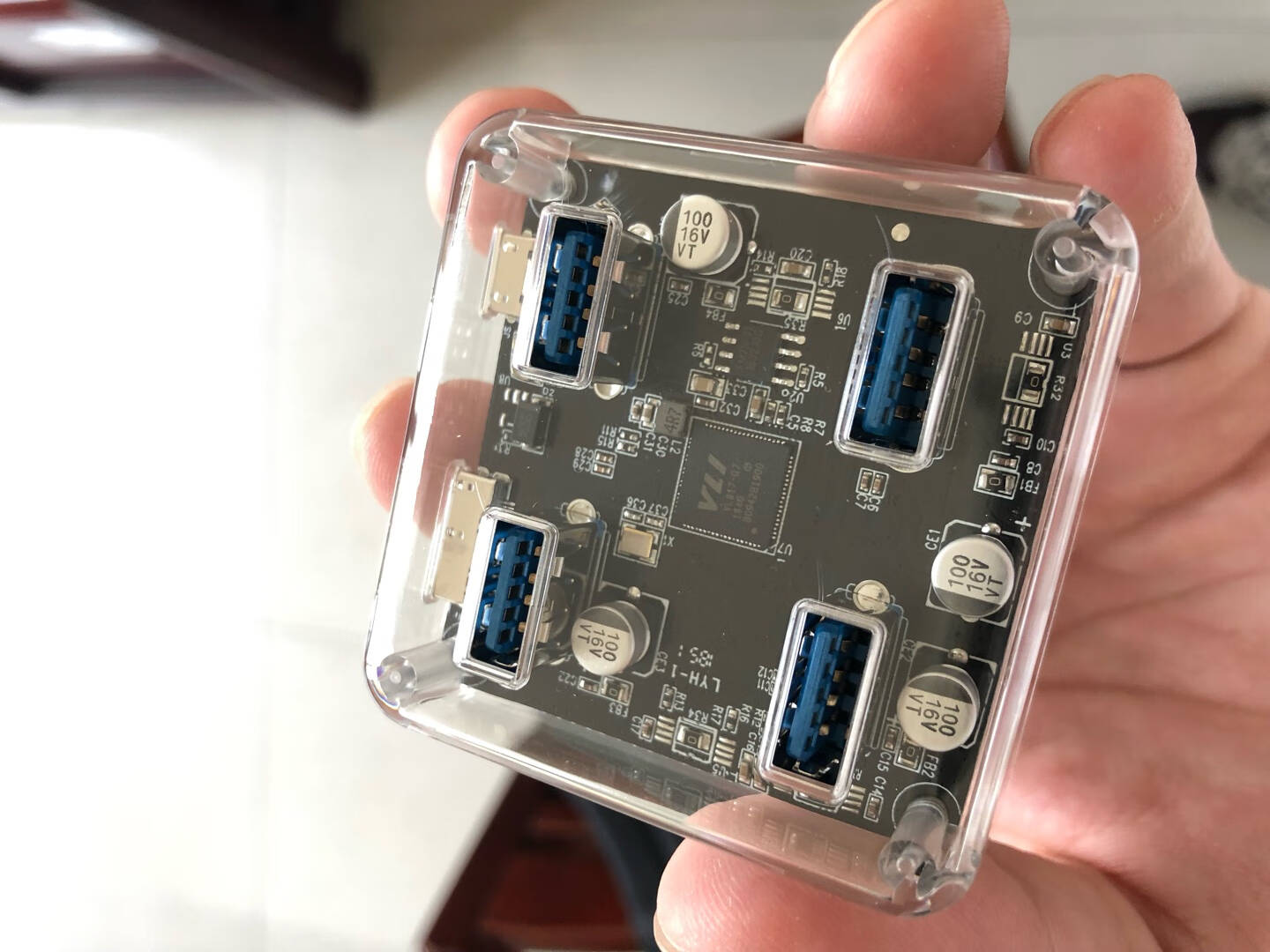 京东京造USB3.0透明分线器4口HUB多接口扩展坞转换器笔记本电脑一拖四集线器延长线带电源拓展坞