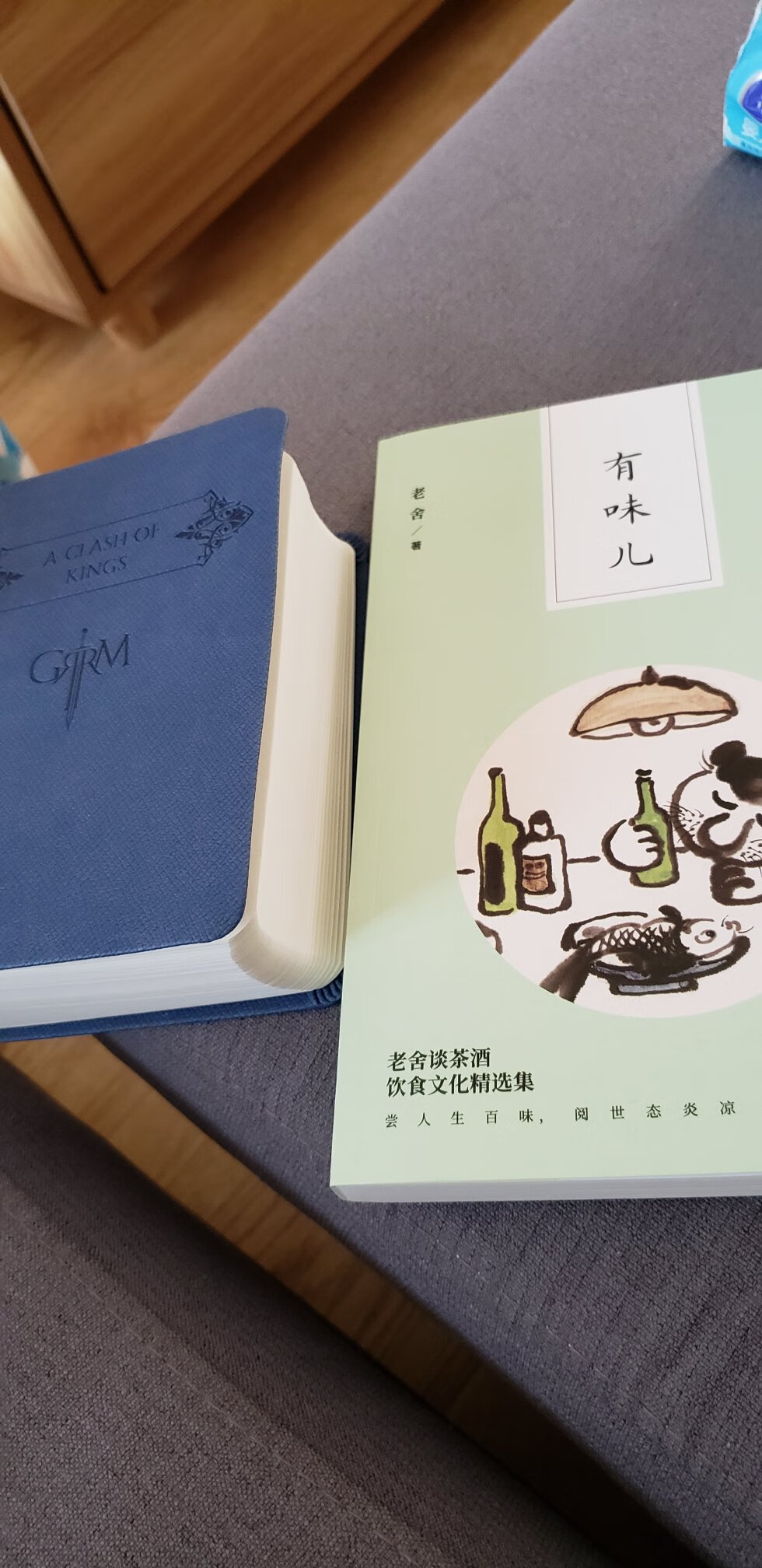 一次性买了两箱，10本100非常划算，本来499减300但是没拿到券，也不一定有这个便宜