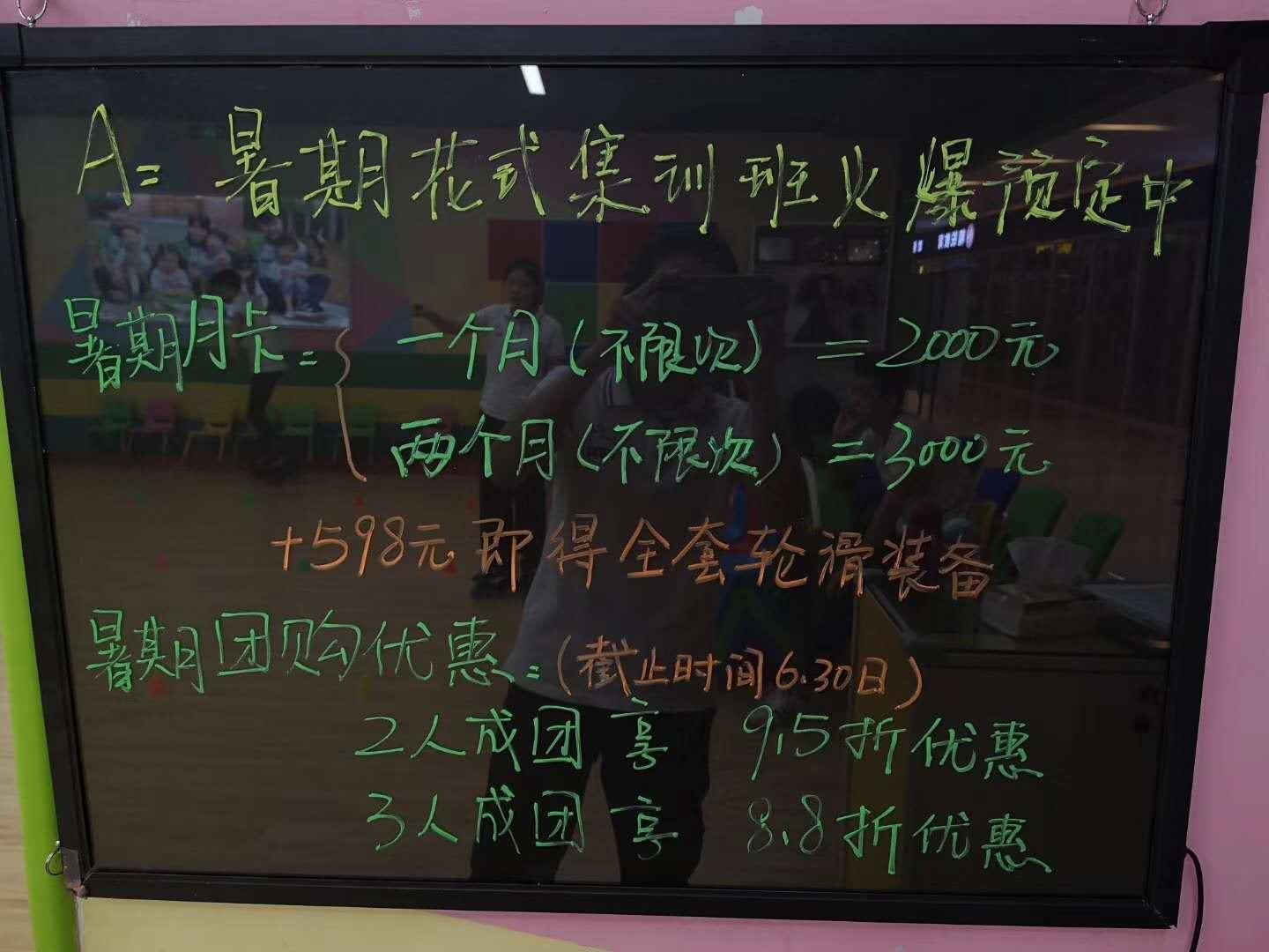 平常经常在上购买东西，总体感觉比较方便，客户服务尚可，大多数电话客服都是比较注重服务的。今年又加入了PLUS会员，倒是有不少优惠，现在累计购买的总额已经超万元了吧。每天浏览一下已经成为了一种习惯。希望能够保证品质、确保正品，特别是一些海外全球购用品，继续把质量和服务放在第一位。