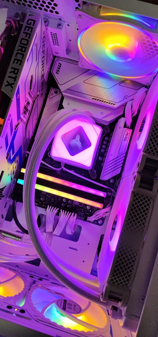 海盗船复仇者rgb 16gb ddr4 3000(cmr16gx4m2c3000c15)-质量好吗?