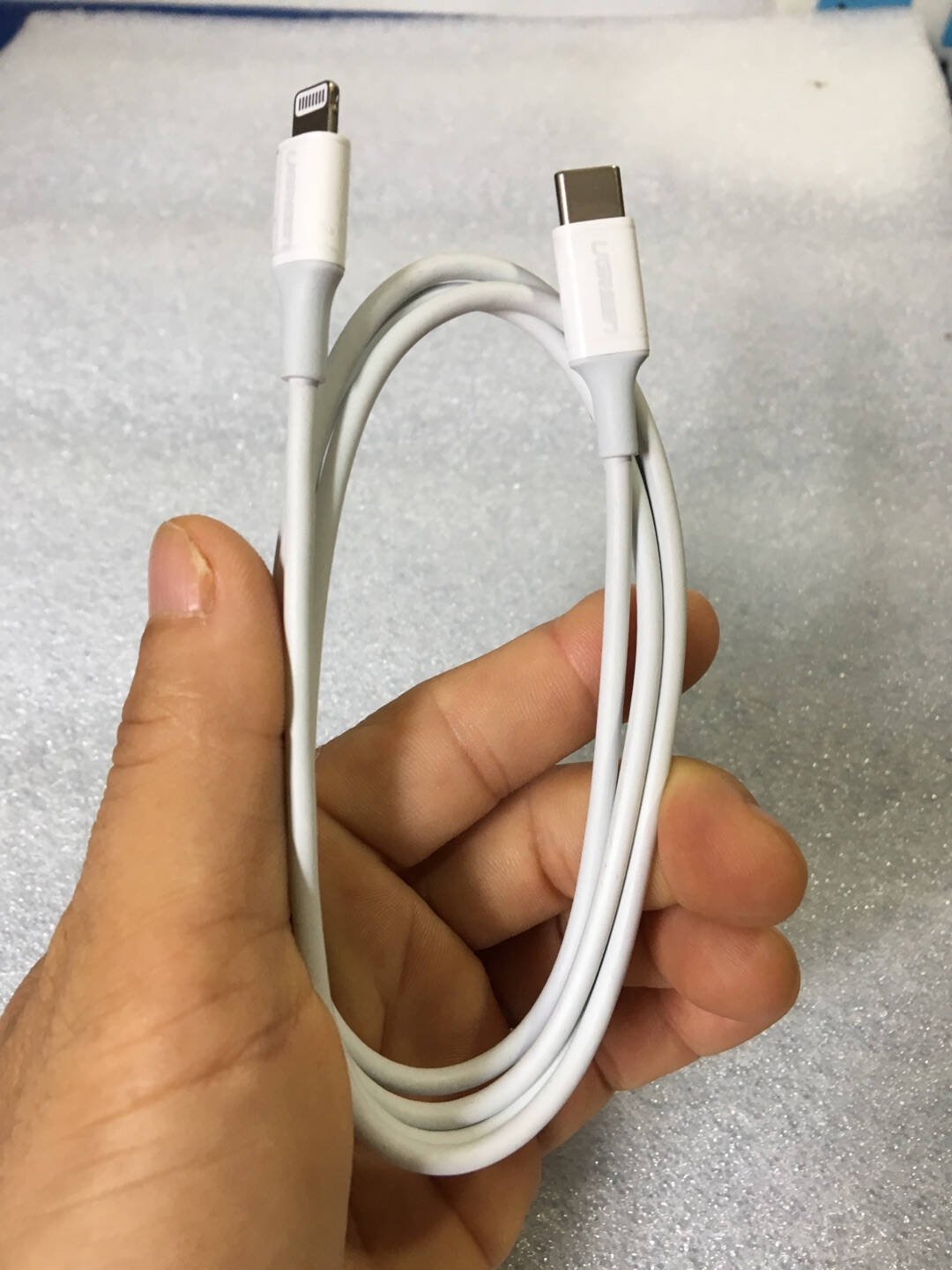 绿联MFi认证USB-C苹果PD20W快充数据线通用iPhone12/SE/9/11/Xs/XR手机Type-CtoLightning充电器闪充线