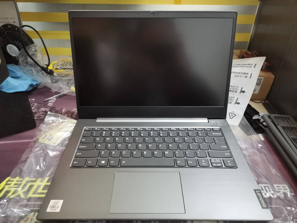 联想(Lenovo)威62020款英特尔酷睿i514英寸窄边框轻薄笔记本电脑(i5-1035G116G512GPCIE2G独显)灰