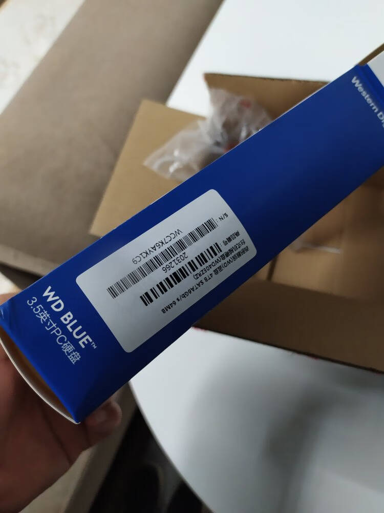 西部数据(WD)蓝盘4TBSATA6Gb/s64MB台式机械硬盘(WD40EZRZ)