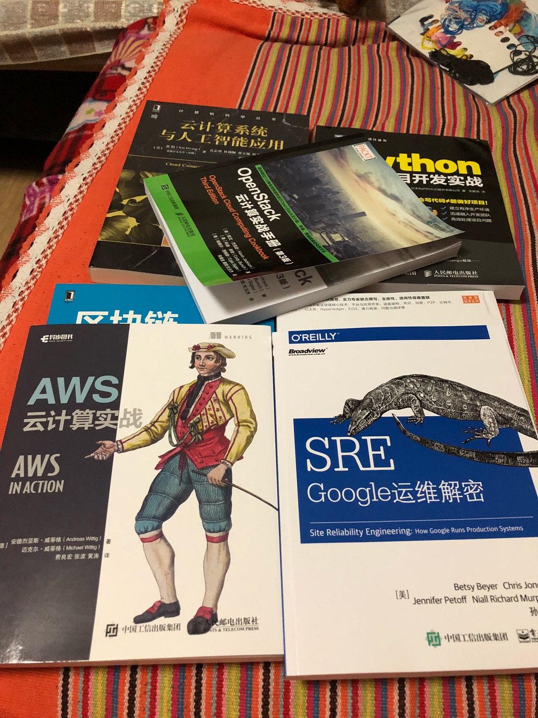 的配送速度没得说，包装完好，物美价廉。赶紧趁活动囤来看，希望来年恭喜翻倍?