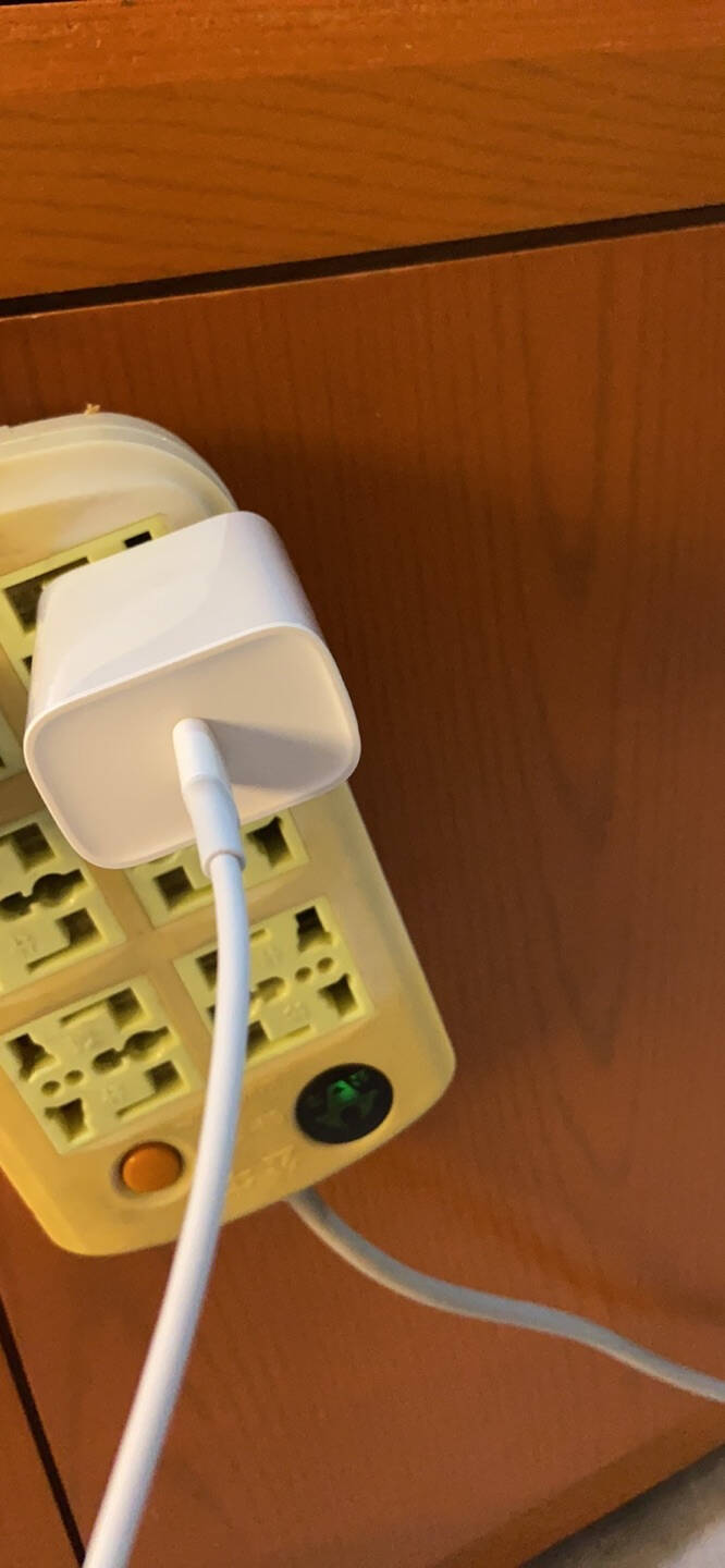 绿联MFi认证USB-C苹果PD20W快充数据线通用iPhone12/SE/9/11/Xs/XR手机Type-CtoLightning充电器闪充线