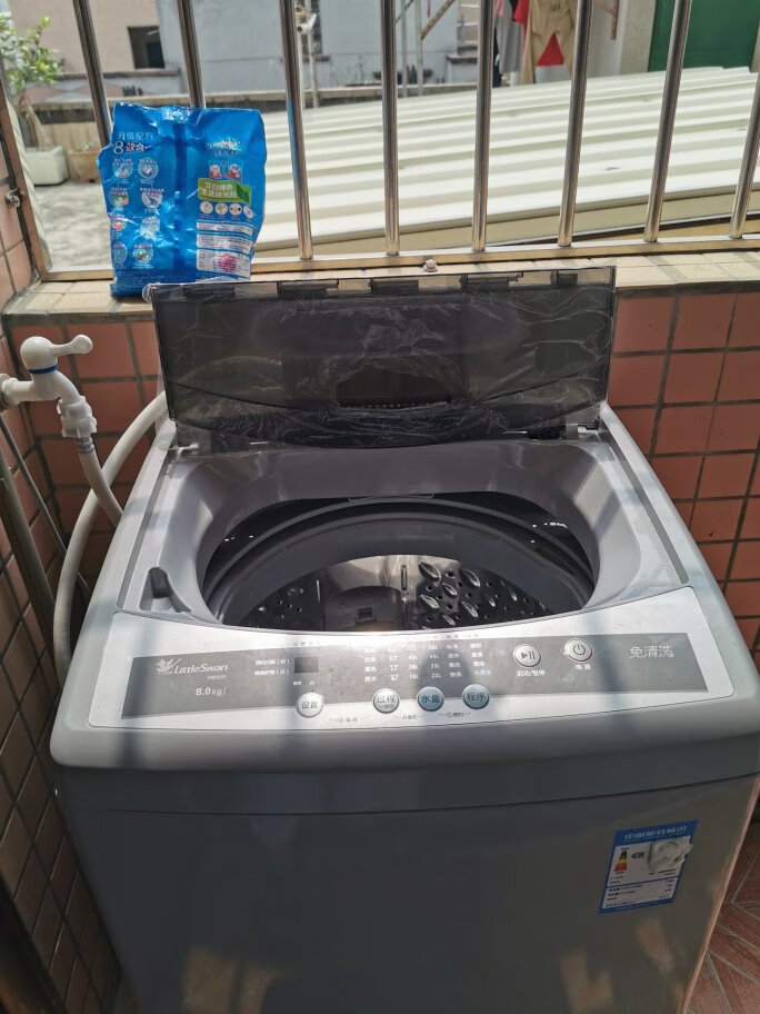 小天鹅tb80v208公斤波轮洗衣机,健康免清洗,一键脱水品质电机-质量好