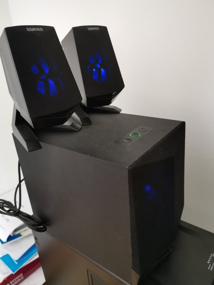 漫步者x2桌面电脑音箱送朋友玩电脑游戏用