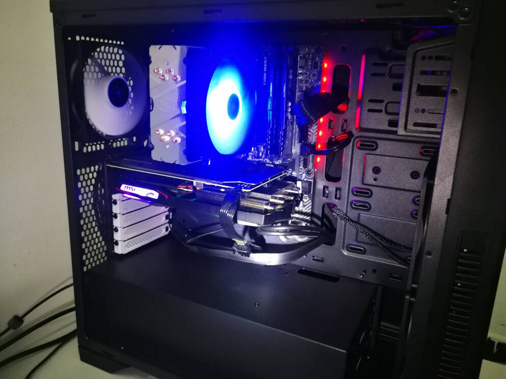 三星(SAMSUNG)250GBSSD固态硬盘M.2接口(NVMe协议)970EVOPlus(MZ-V7S250B)