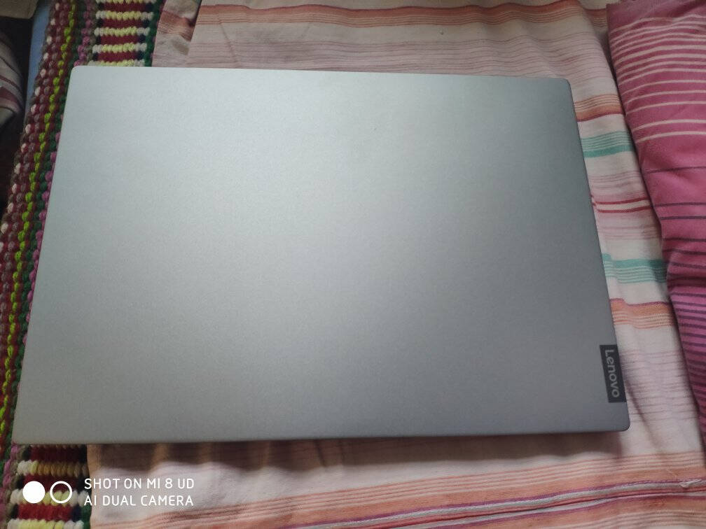 联想(Lenovo)威62020款英特尔酷睿i514英寸窄边框轻薄笔记本电脑(i5-1035G116G512GPCIE2G独显)灰