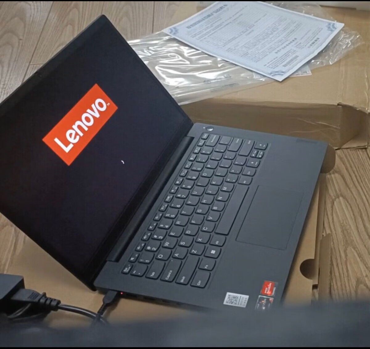 联想扬天v14 2020锐龙版锐龙4000系列r5处理器,集成显卡,ips显示屏