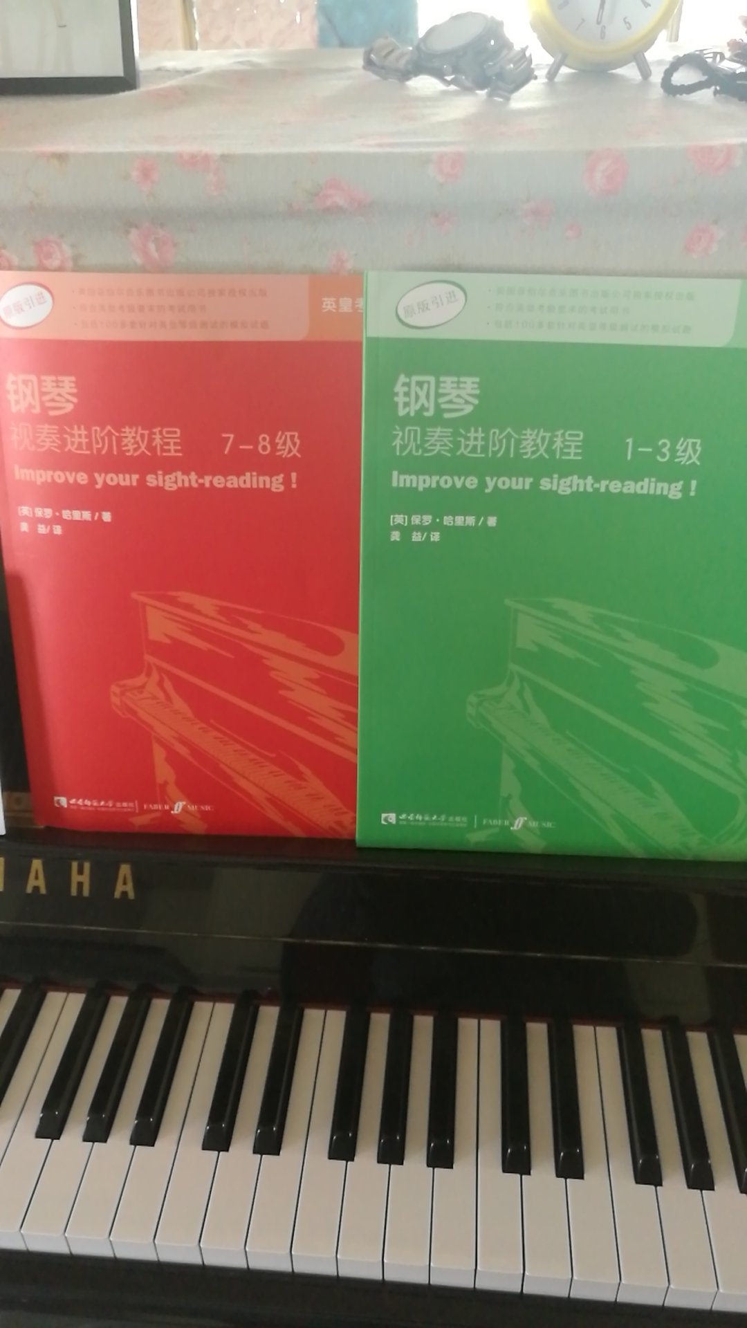 钢琴老师推荐的这套书，提高视奏能力。