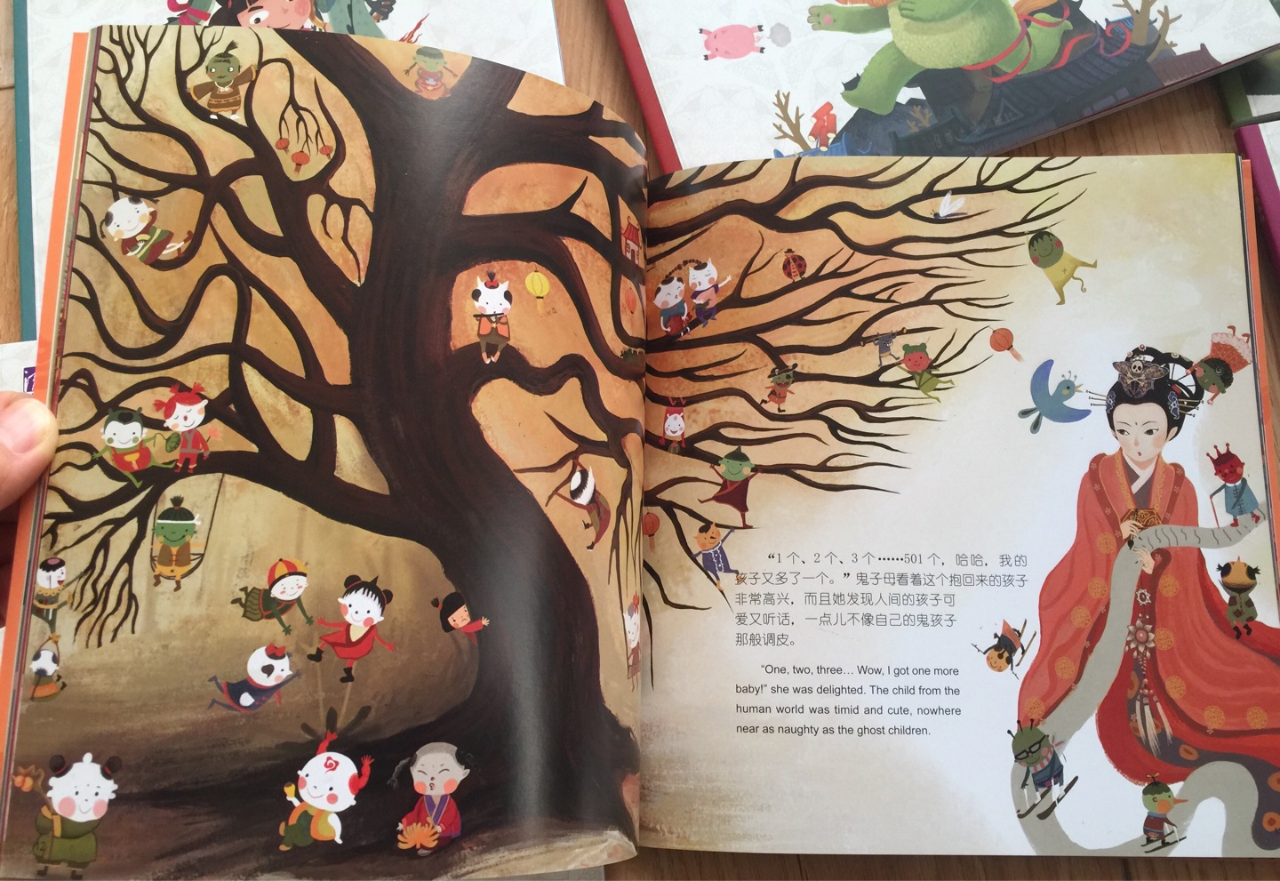 确实很快，书当新年礼物很好，让孩子了解下中国的传统文化，很佩服这个有爱的爸爸画给孩子的书，孩子很喜欢看，还子很喜欢动手做手工，一点不难，而且做出来超漂亮，超赞！！