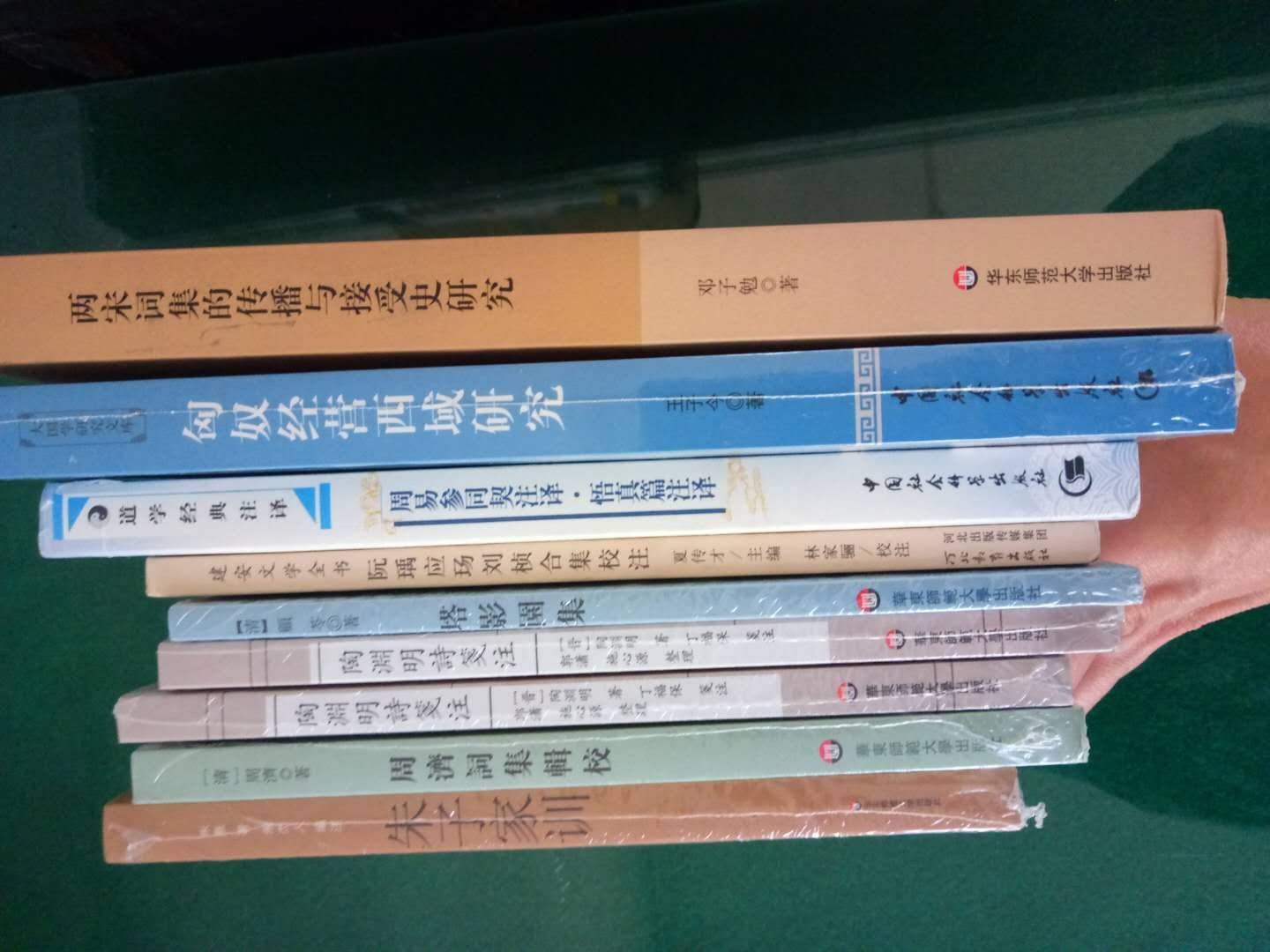 物流一般，东西不错，趁着活动，再加上券，价格还可以接受。值得再次趁着活动叠加优惠券购买。如果没有活动，或者没有优惠券，或者两个都没有，那就太贵了。