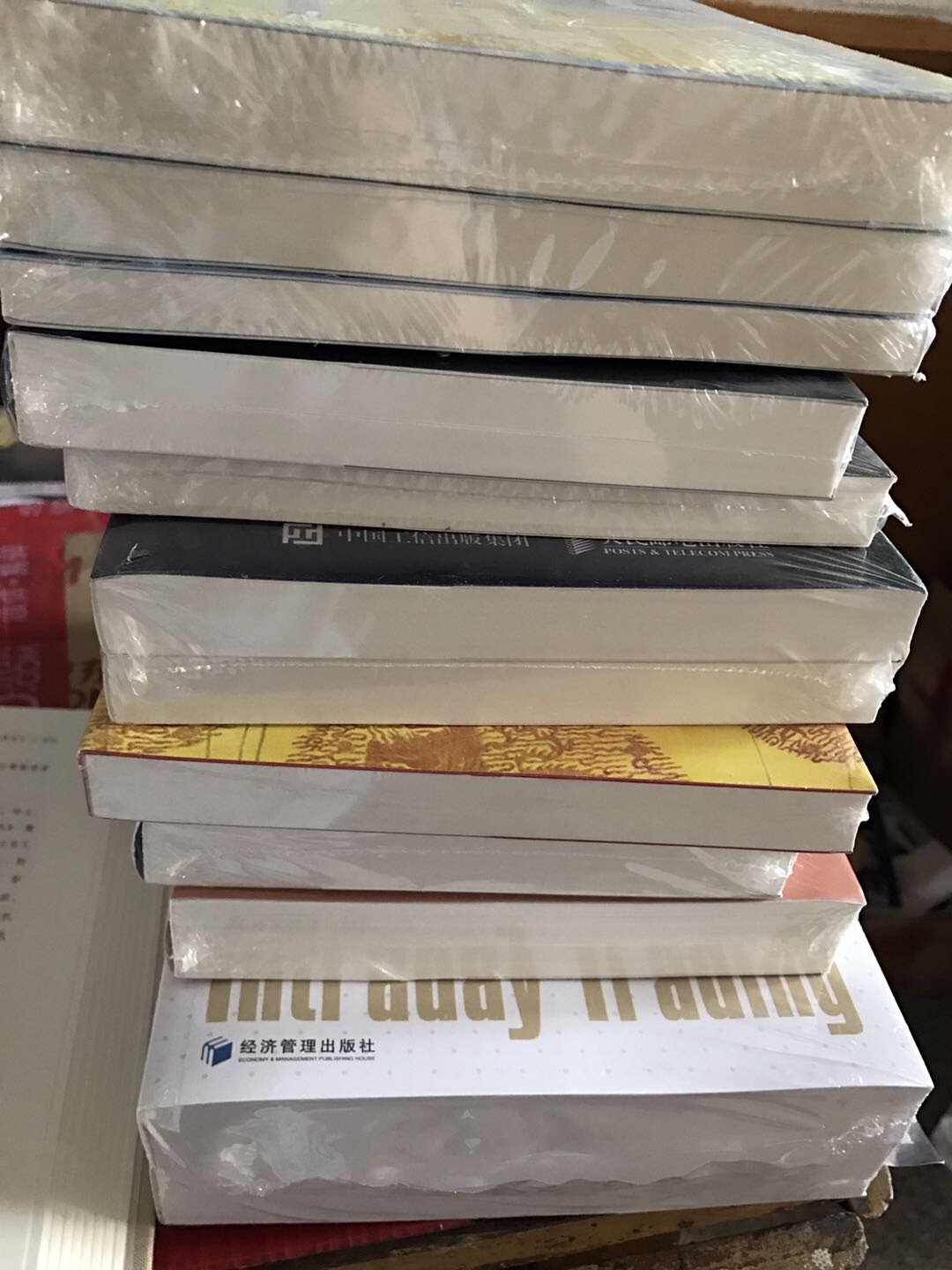 正在看南北朝历史，这本书就当成补充的工具书