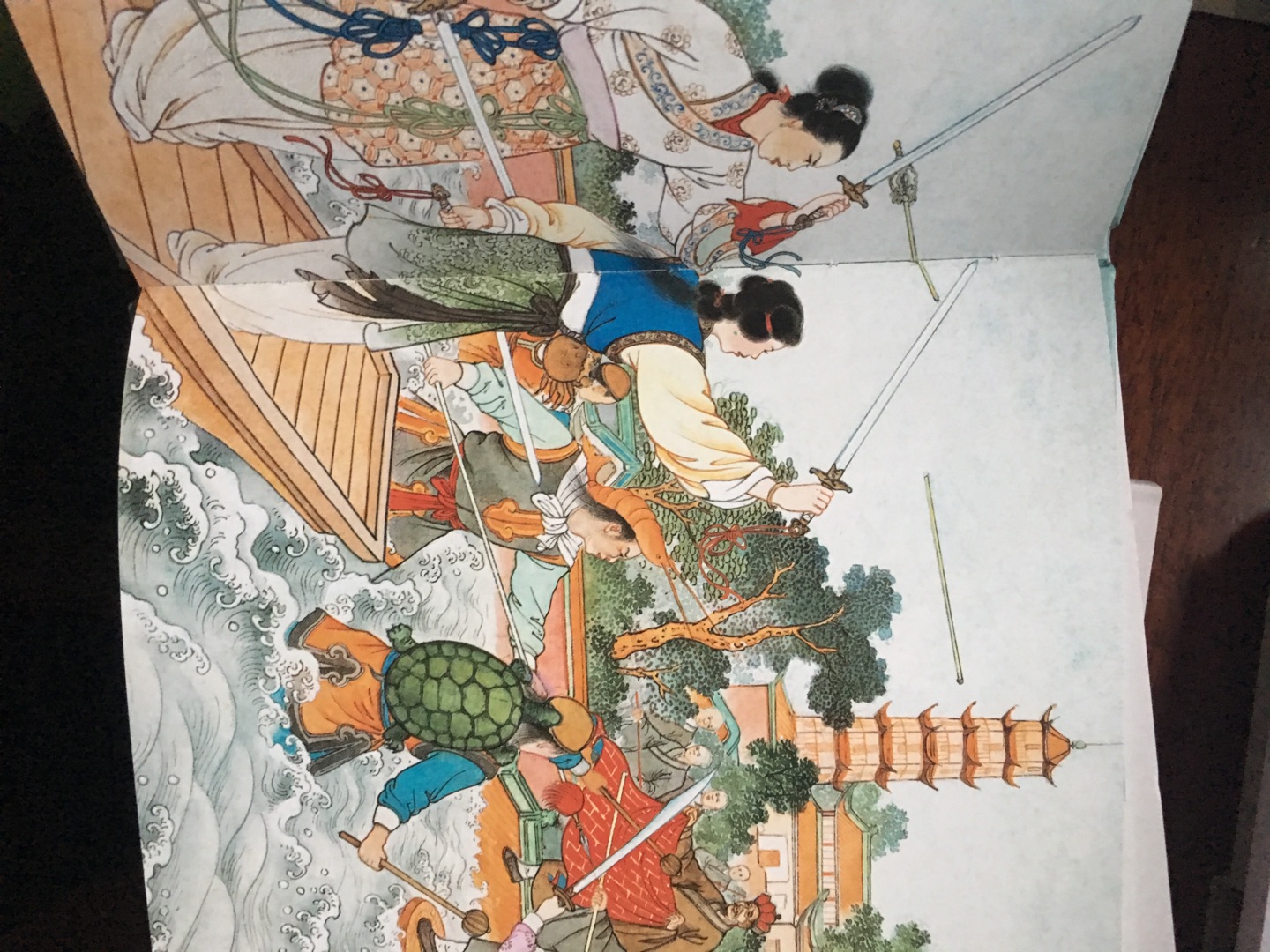 中国名家传统线描彩色连环画，遗憾内页画面基本都是跨页印刷！