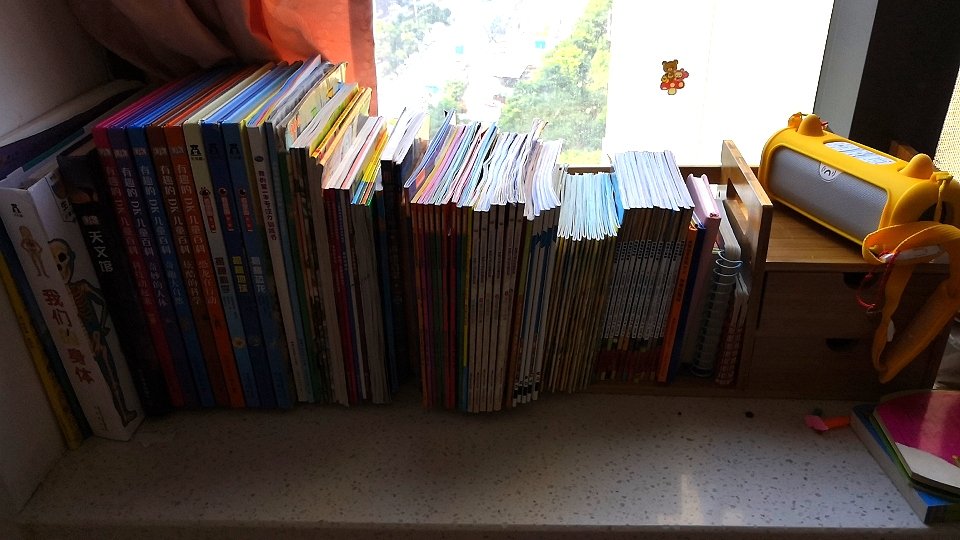 小小的书里蕴藏着大道理，让孩子在书中学习成长，！最喜欢在买书，售后特别好，质量又好，价格又很美丽，到货非常快
