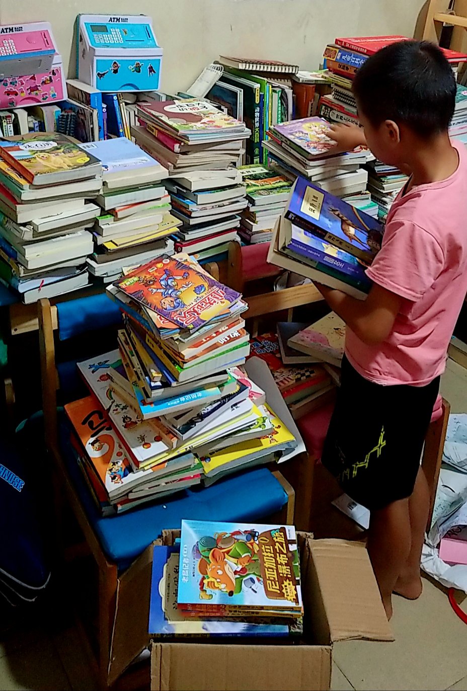 孩子很喜欢看书，家里所有的书都是买的，还不错