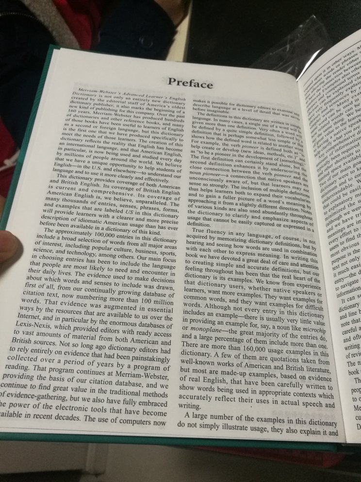 书还是不错的，2500多页够厚重!内容详尽。保装有纸箱和塑封，很好!唯一不足是目录和序言部份的排版太顶边了!!!正文好一点，字也够小，年轻人视力好看是没问题!视力差点的看起应该很吃力了!