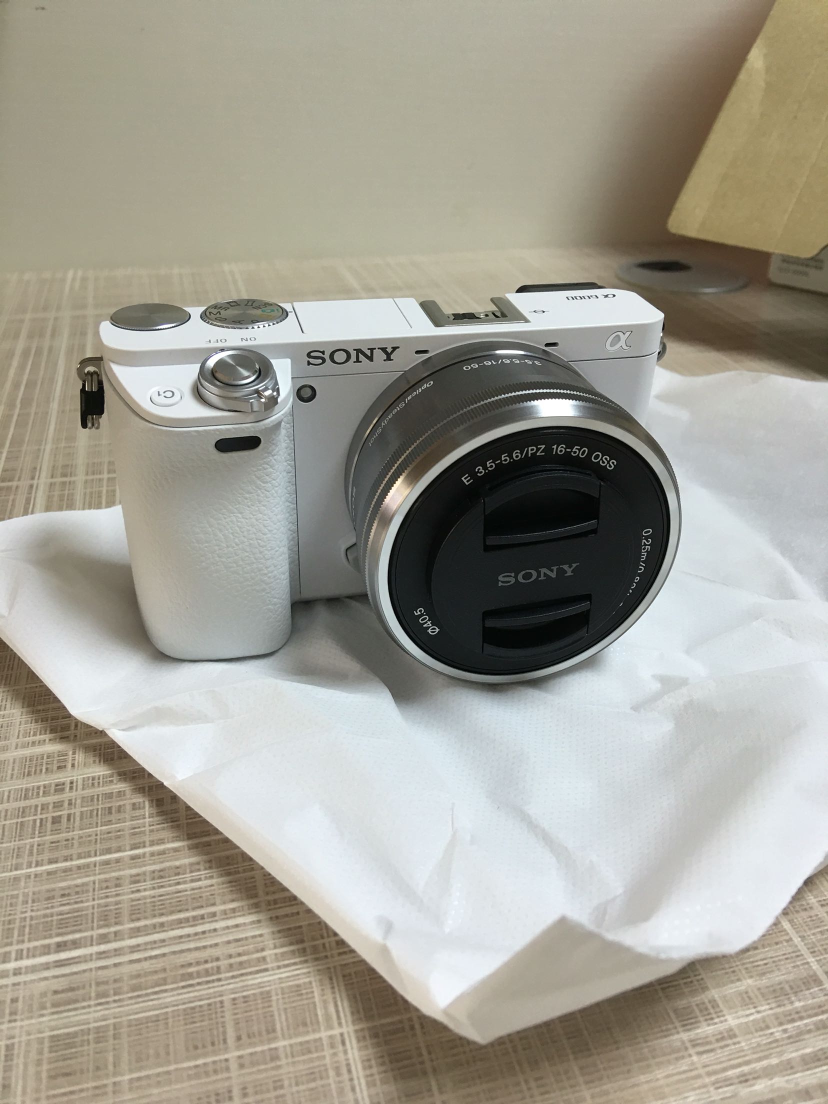 索尼小白apsc微单数码相机送女朋友高颜值生日礼物