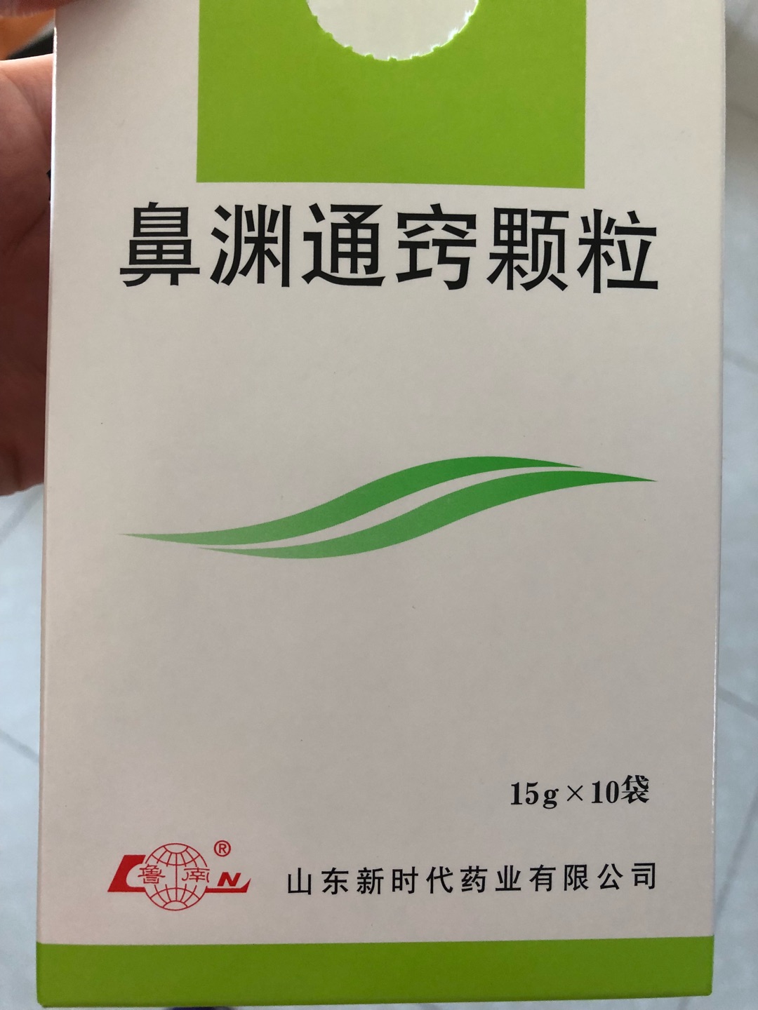 书好孩子喜欢，点名要买的书！很少评价，本以为买完东西就可以了，没想到还要评价，眼看着我的淘气值直线下降，从800多下降到500多，我不知道**是怎么评选的，每个月过万的消费换来这个，实在觉得委屈，能不能人性化一点呢？能不能认真筛查呢？哪有时间写评论，写评论的时间还不如赚点钱花点钱，大好时光浪费在写评论上，产品不错的，要不也不会来买这个牌子的了，效果可以，可能因人而异！好了，这回你总该放过我了吧？我交完差写好了评论，拉家带口一家老小等着养，还要花时间精力来写评论！真是服了！