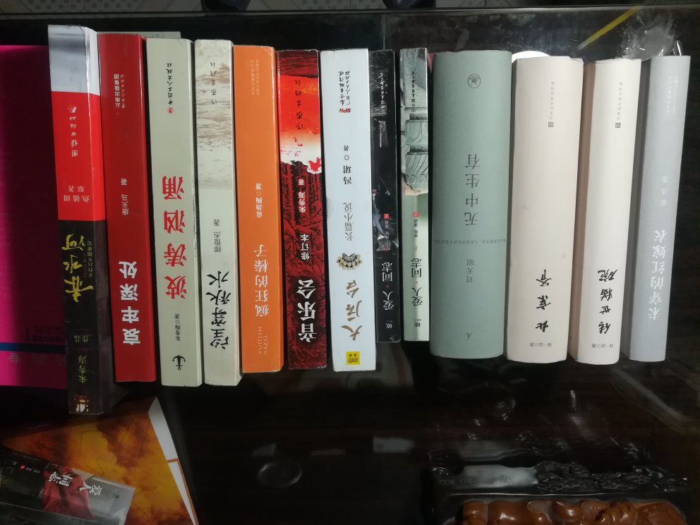 东京的书价经常起升降不定，总的来说还是比新华书店里的划算，支持正版，知识就是力量。