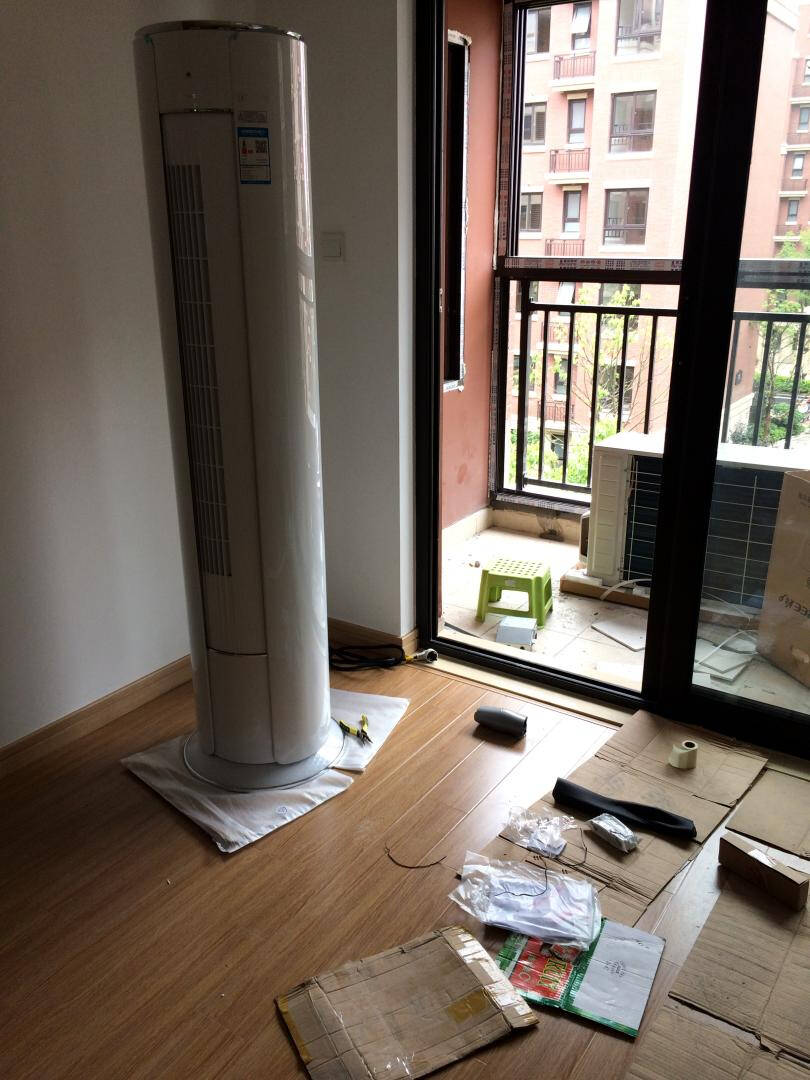 格力（GREE）空调大1匹天丽变频冷暖自清洁新一级能效分体式壁挂式空调挂机静音家用卧室款