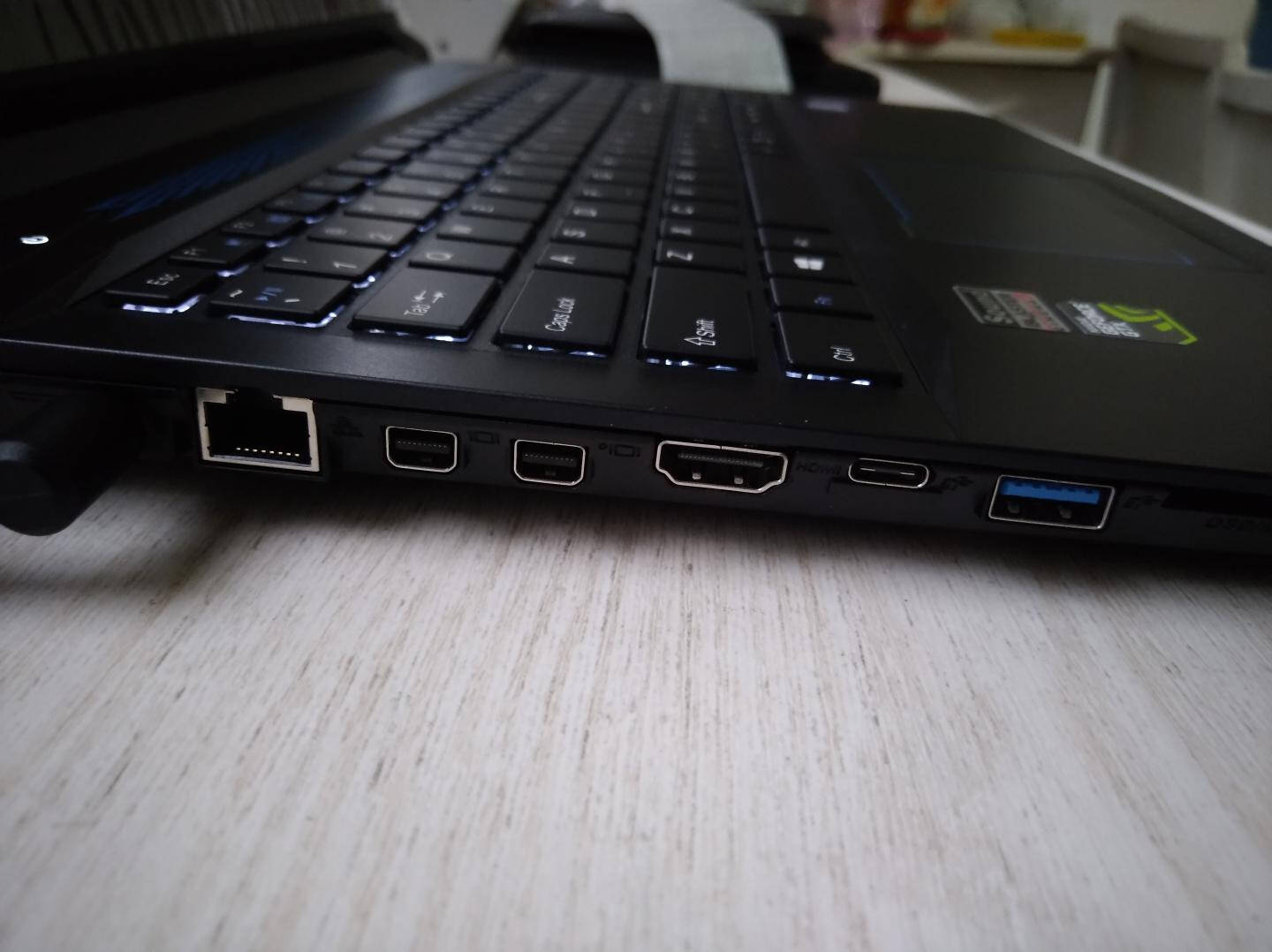 机械师T58-V15.6英寸全面屏游戏本十代i7-10750H/GTX1650独显游戏笔记本电脑荣耀版8G/512GPCIE高速固态