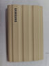 三星（SAMSUNG）T7 shield Type-C USB3.2 PSSD 时尚小巧便携 多设备兼容 大容量存储 移动固态硬盘 T7 Shield USB3.2 月幕白 三防 1TB 实拍图