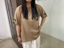 萌菲思胖女人200斤加肥加大码女装胖妹妹宽松遮肚子显瘦上衣夏季新款韩 卡其 XL【建议150-200斤】 实拍图